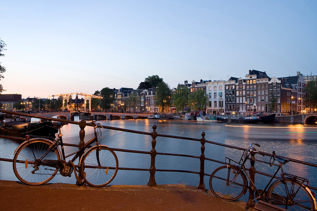 River Amstel and Magere Brug at dawn, Amsterdam, Netherlands