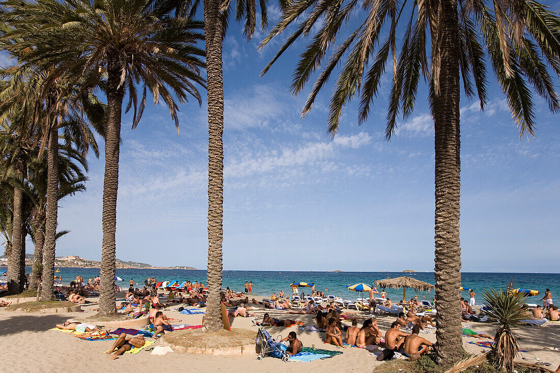 Strand, Platja den Bossa, Ibiza, Balearen, Spanien