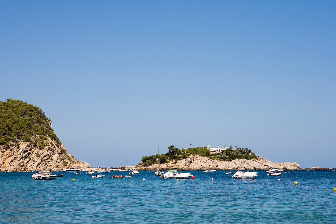 Bucht von Port Sant Miquel, Platja de Sant Miquel, Ibiza, Balearen, Spanien