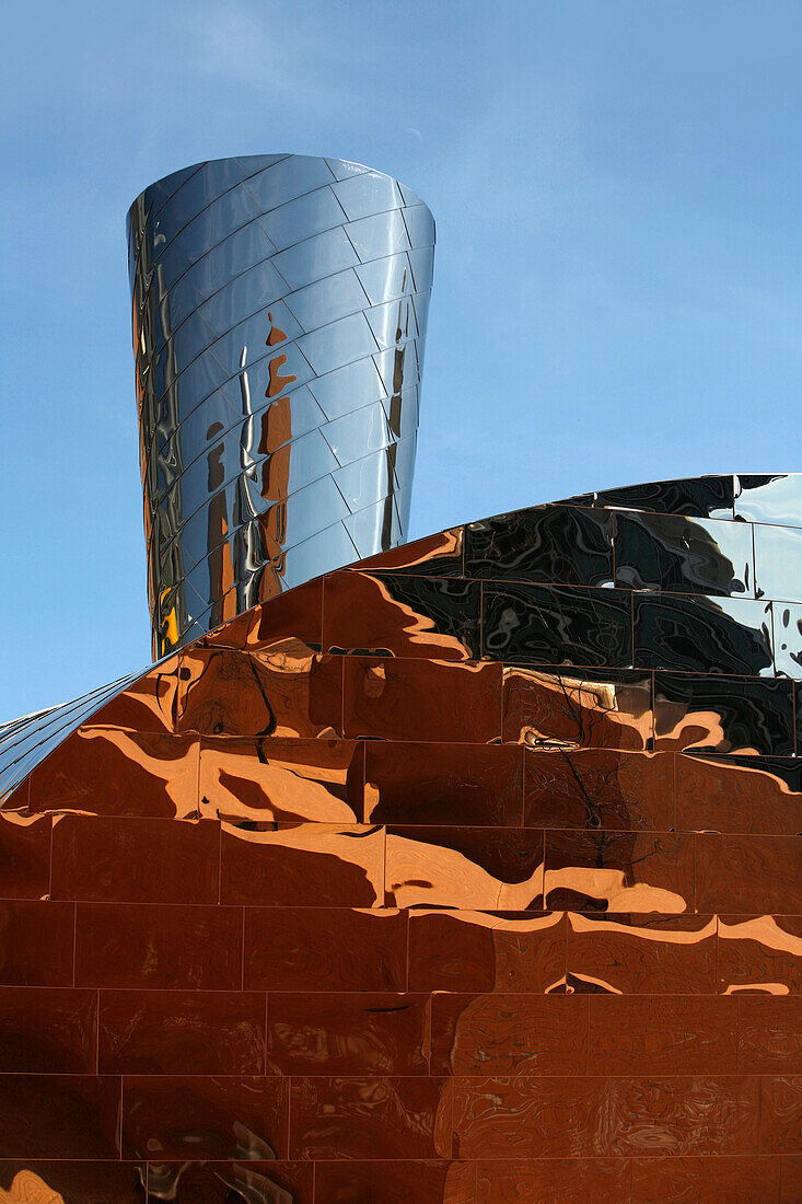 Modern Architechture, Frank Gehrys Ray and Maria Stata Buildings, MIT, Cambridge, Massachusetts, USA