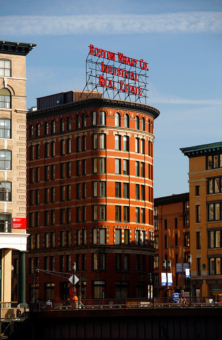 Bürogebäude in South Boston, Boston, Massachusetts, USA