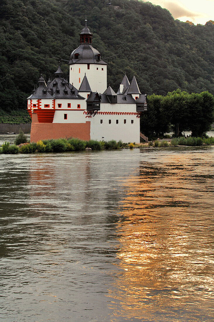 Pfalzgrafenstein Castle in river Rhine, Kaub, Rhineland-Palatinate, Germany