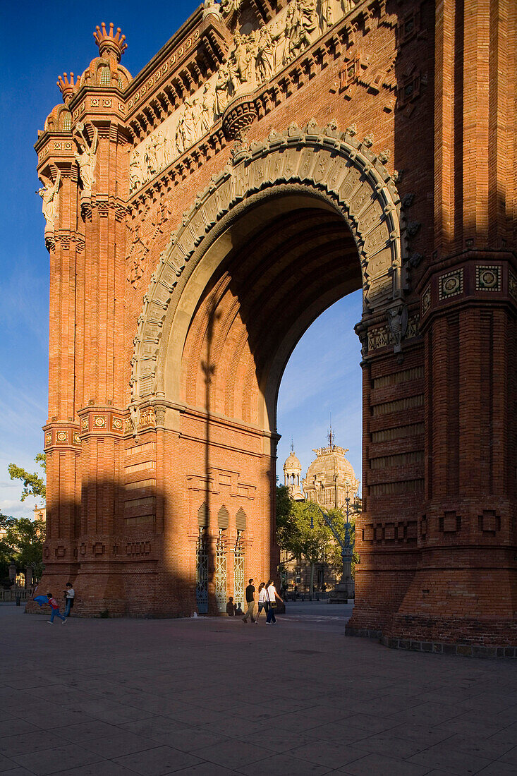 Arc de Triomf, Arch of triumph, Passeig Lluis  Companys, building for the world exhibition 1888, Parc de la Ciutadella, Barcelona, Catalonia, Spain