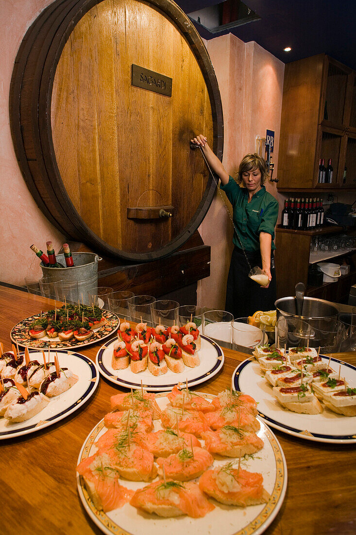 Sagardi Euskal Taberna, Tapas Bar,  Restaurant, La Rivera, El Born, Barcelona, Spain