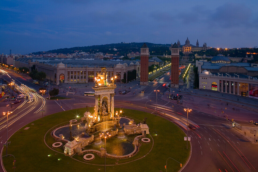 Placa d Espanya, Avinguda de la Reina Maria Cristina, Palau Nacional, Montjuic, Barcelona, Spanien