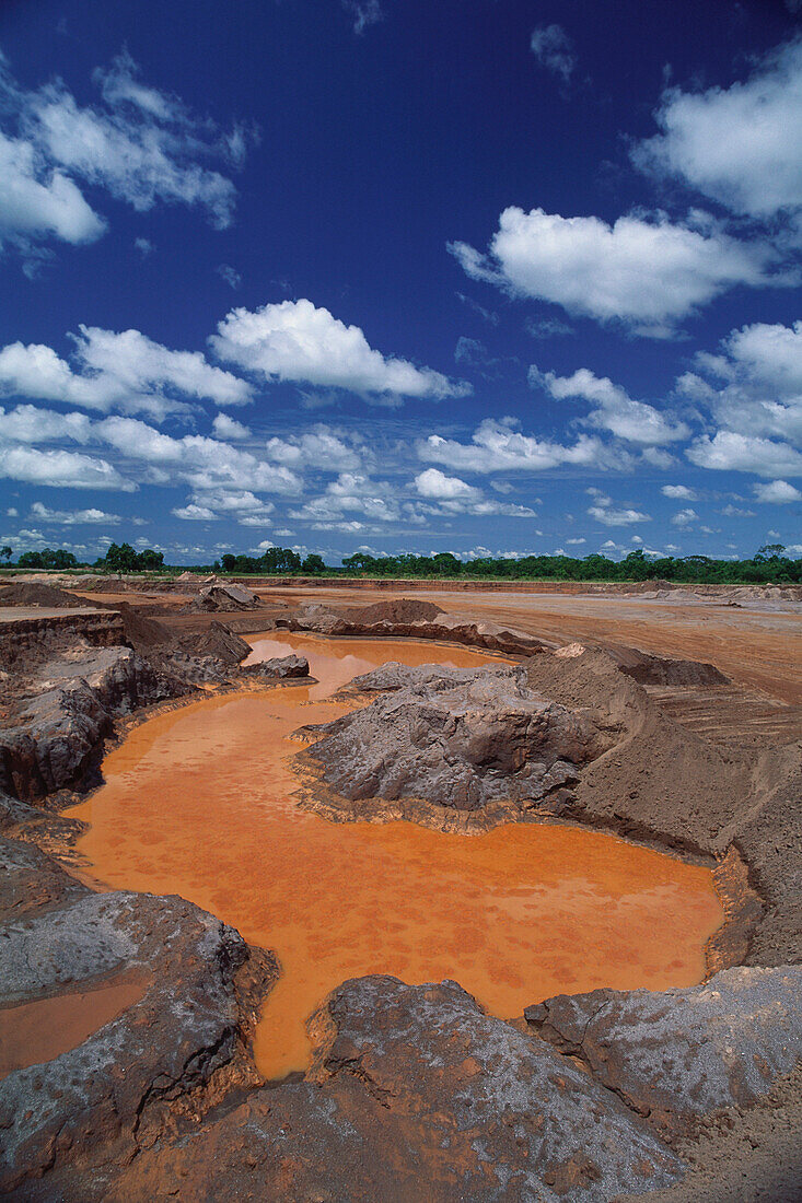 Goldmine, Erdabschwemmung, Pocone, Pantanal, Mato Grosso, Brasilien, Südamerika