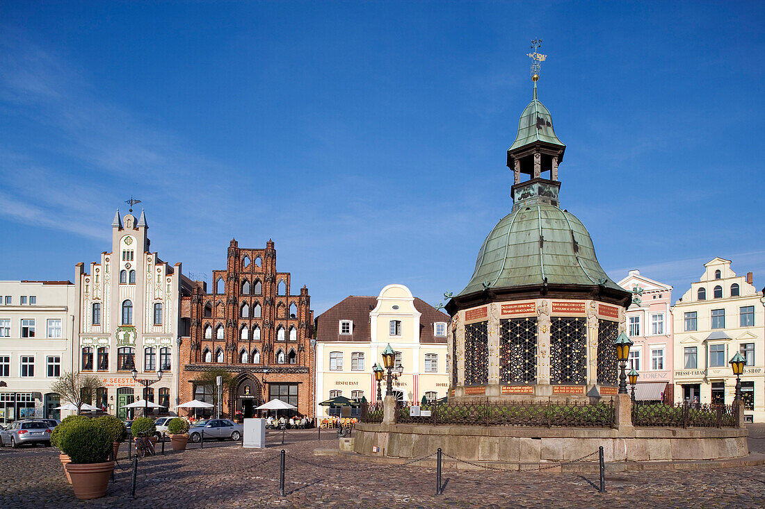 Wasserkunst, Marktplatz, Wismar, Ostsee, Mecklenburg-Vorpommern, Deutschland