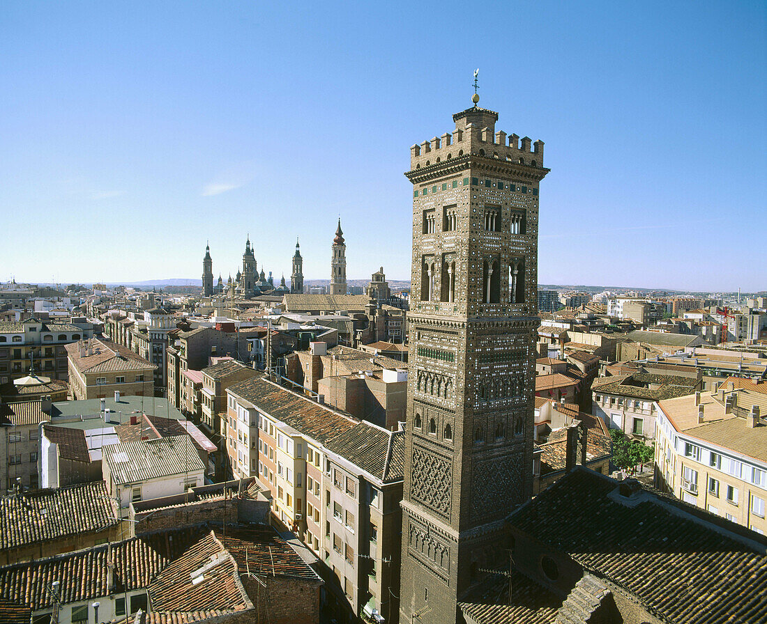 Torre Mudéjar. Iglesia de Santa María Magdalena. Zaragoza. Spain