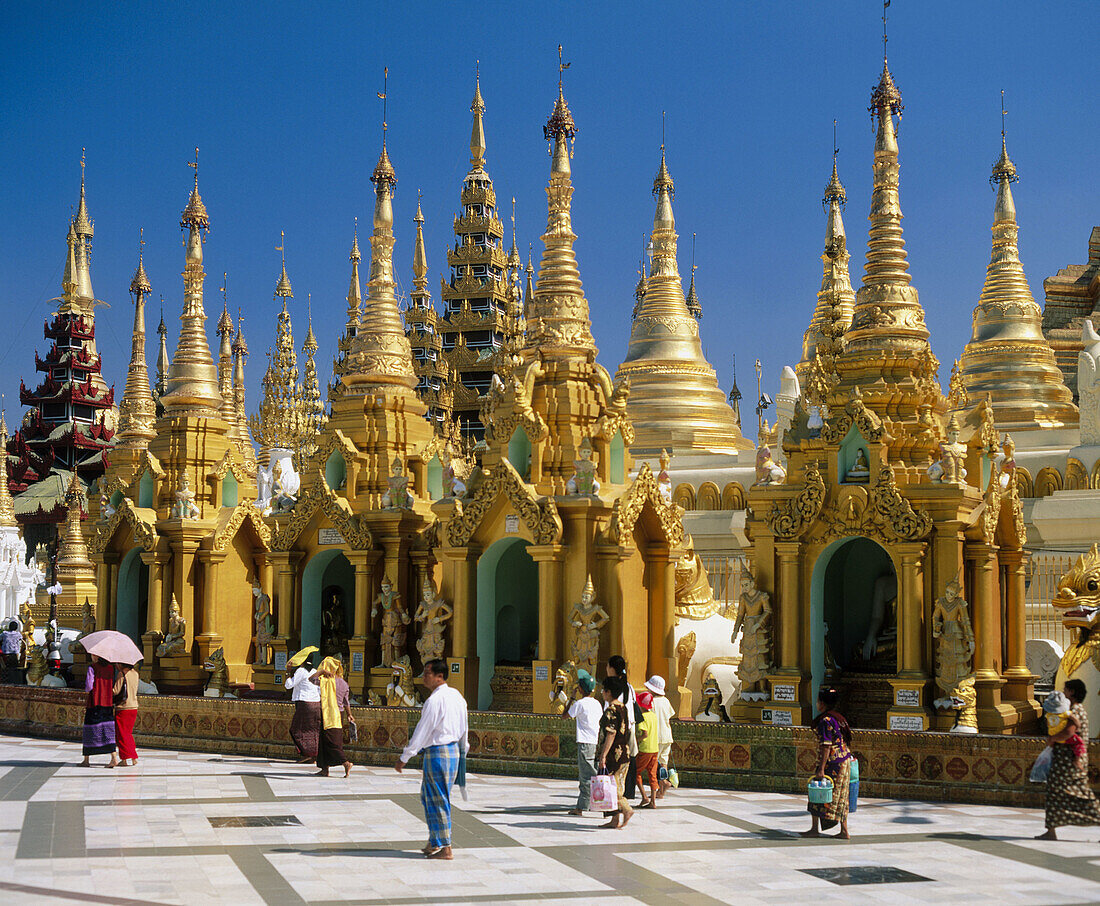 Shwedagon pagoda. Yangoon. Myanmar