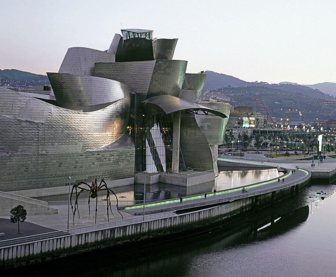 Guggenheim Museum. Bilbao. Euskadi, Spain