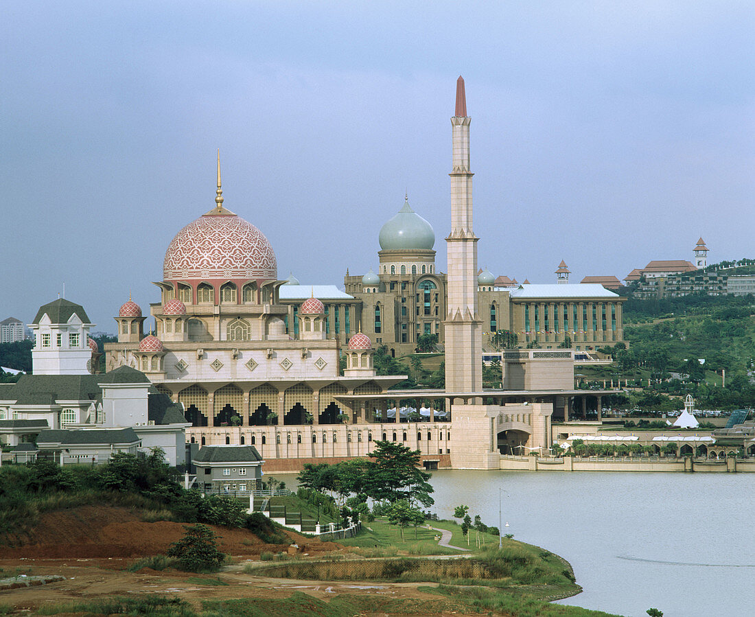 Putra mosque in Putrajaya. Malaysia