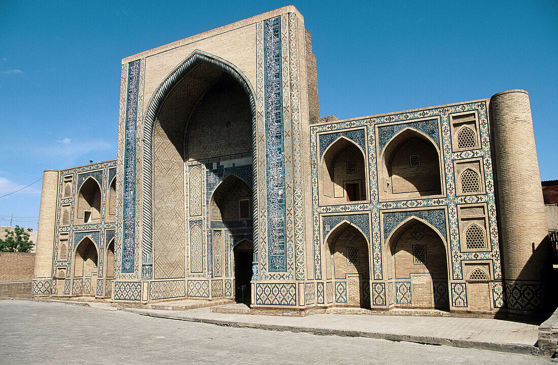 Silk road. Abdul Aziz Khan medressa. Bukhara. Uzbekistan.