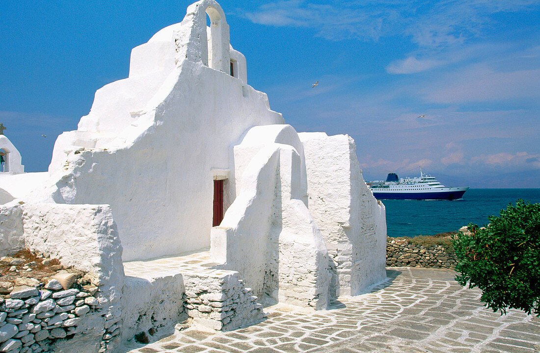 Church of Panagia Paraportiani. Kastro quarter. Mikonos. Cyclades Islands. Greece