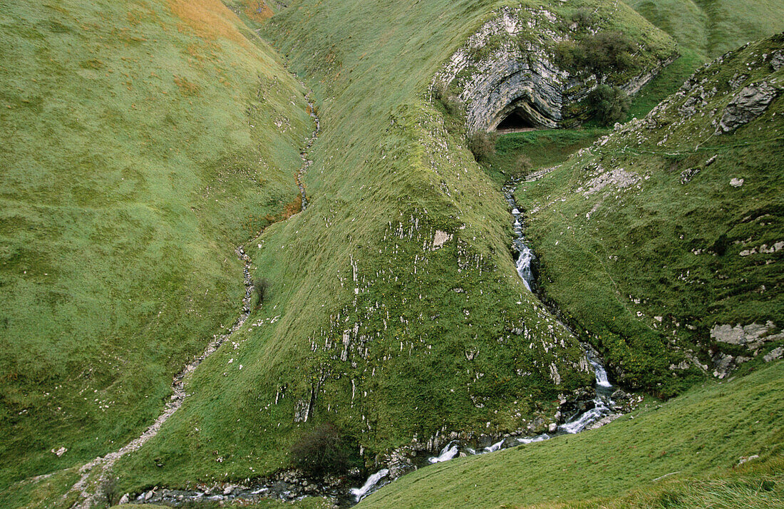 Cave Harpea in Errozate Peak. Benafarroa. French Basque Country (Iparralde)