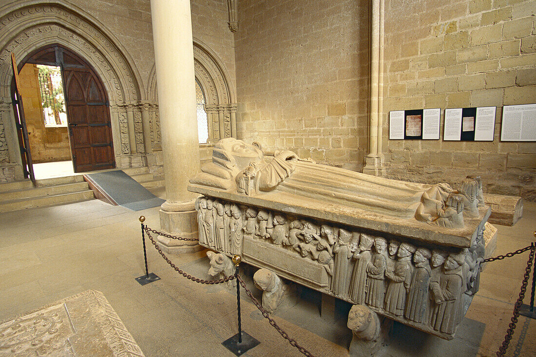 Sepulcro de Doña Urraca (Doña Urraca s sepulcher). Cañas Monastery. La Rioja. Spain