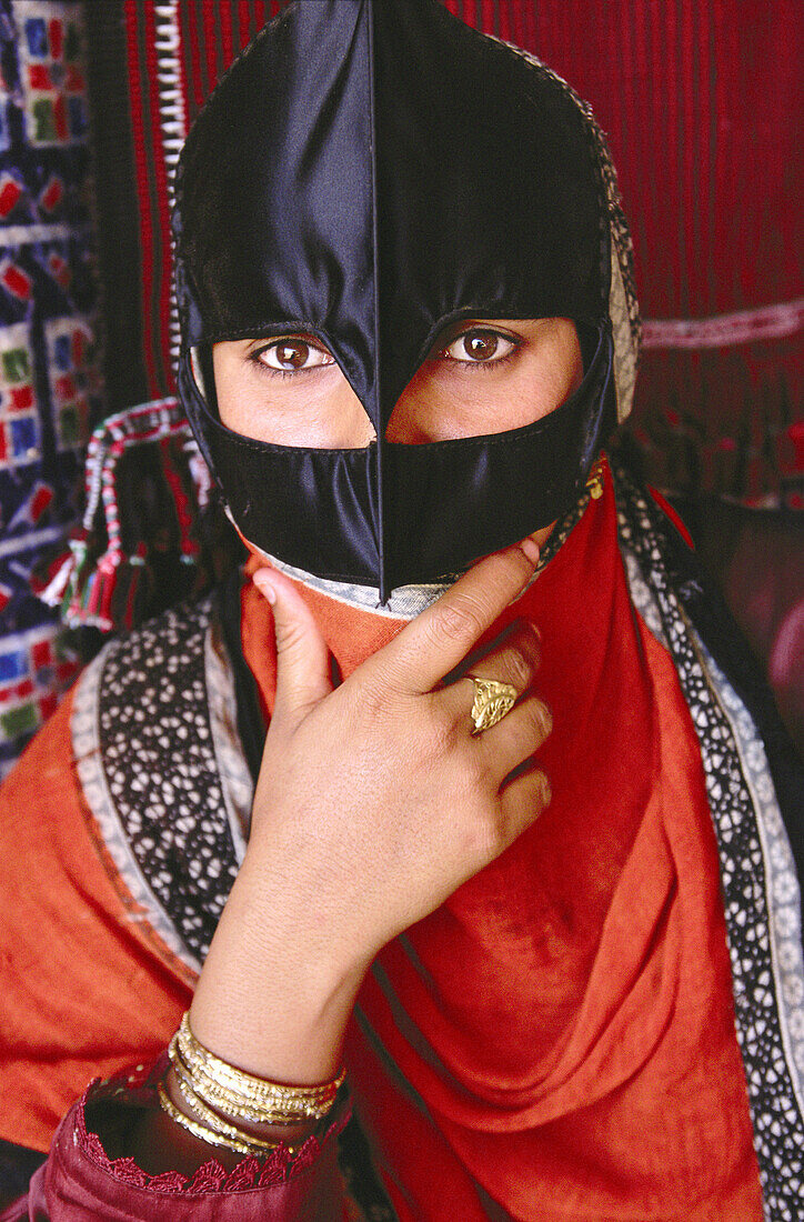 Beduin woman. Washiba Sands. Oman