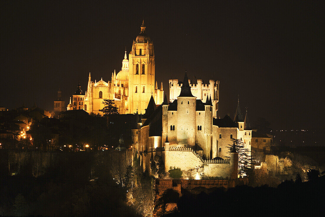 Alcazar castle and cathedral, Segovia. Castilla-León, Spain