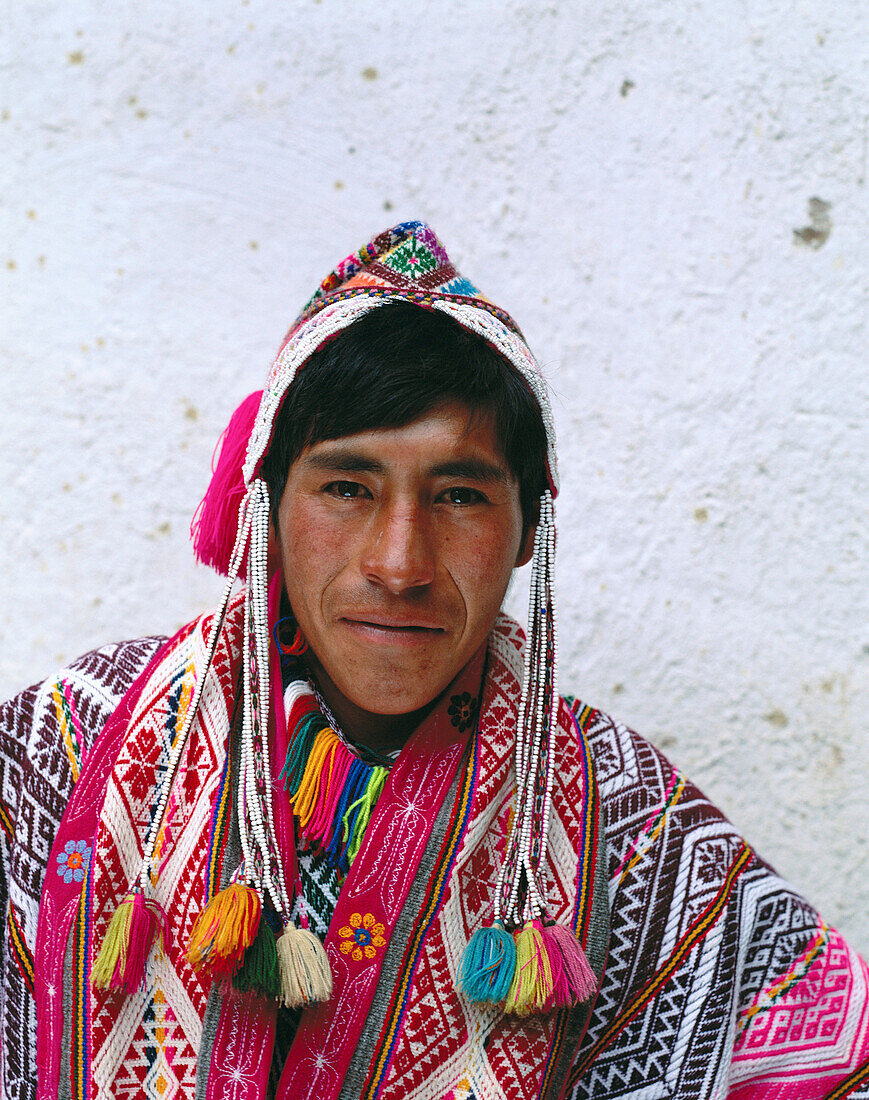 Indian man. Inca Sacred Valley. Pisac. Peru