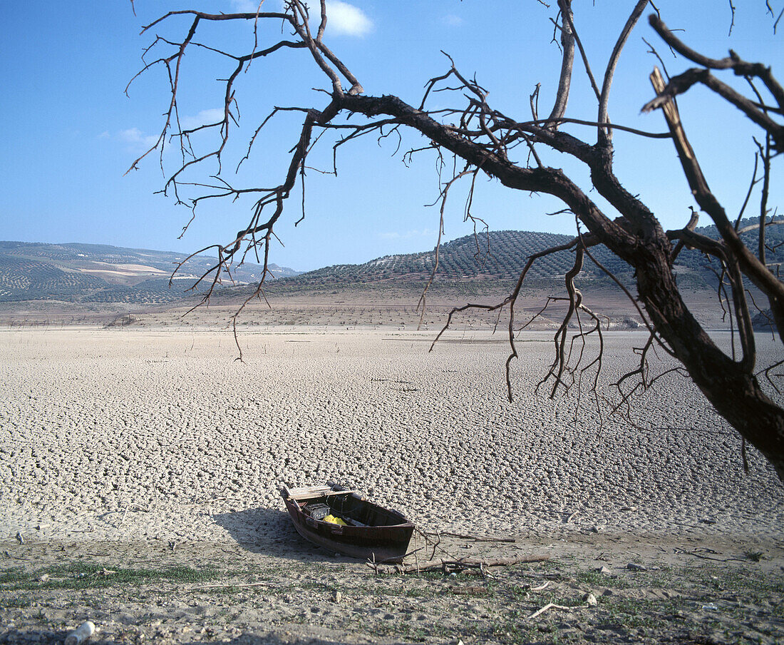 Drought. Iznájar reservoir. Spain