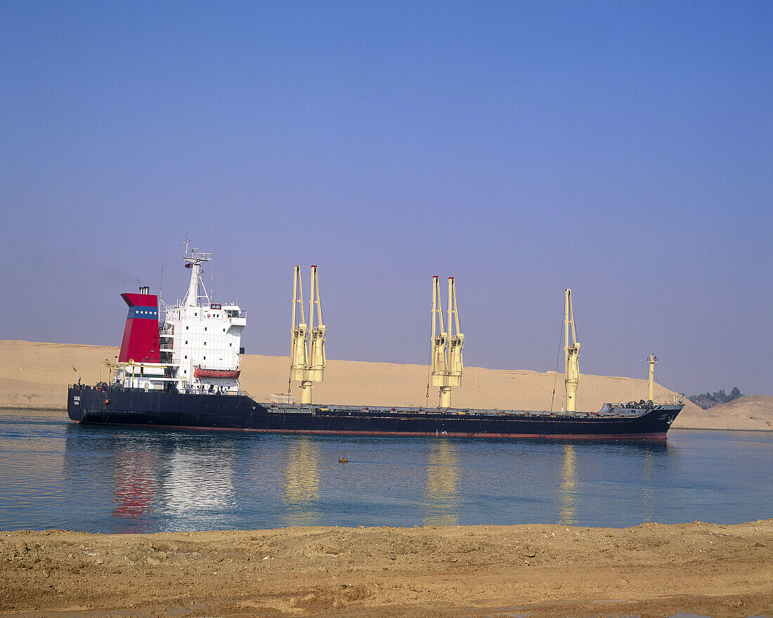 TRANSPORTE MAR CARGUEROS EGYPT. SUEZ CANAL. SHIP.