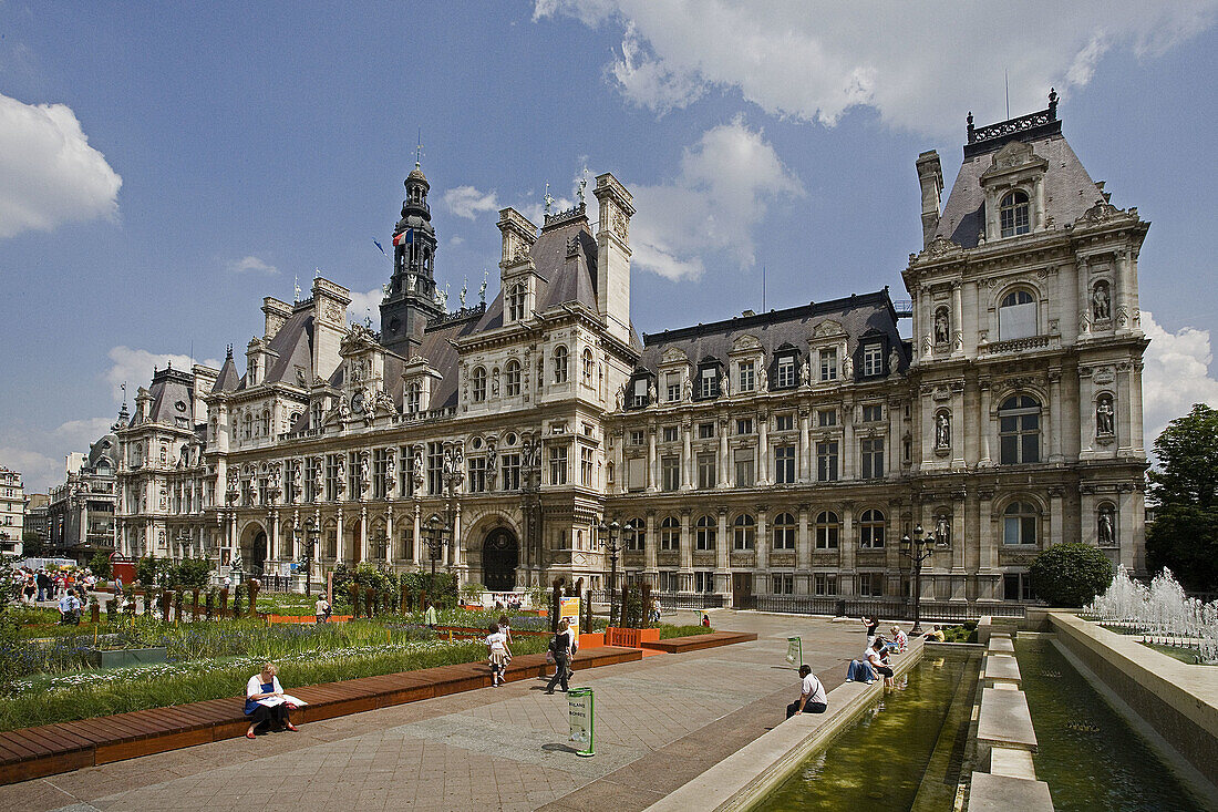 Hotel de Ville (City Hall Bldg.). Paris. France. June 2007