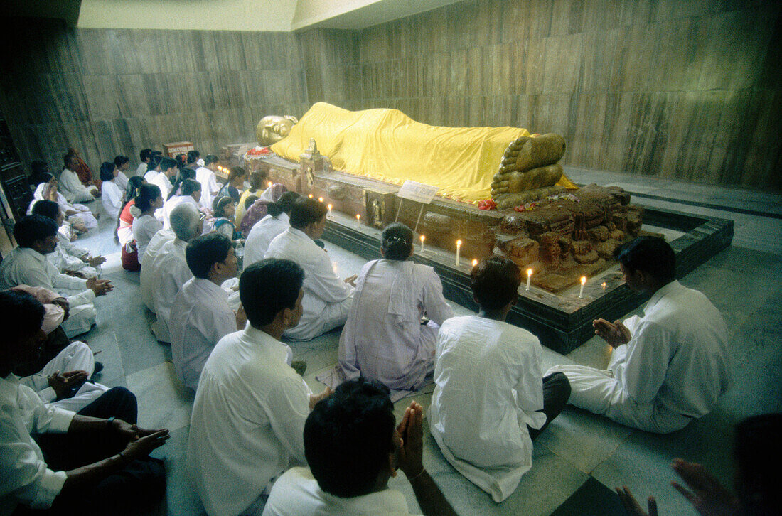 Buddha. Mahaparinirvan Stupa. Kushinagar. Uttar Pradesh. India