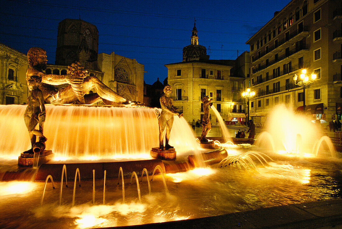 Plaza de la Virgen. Valencia. Spain