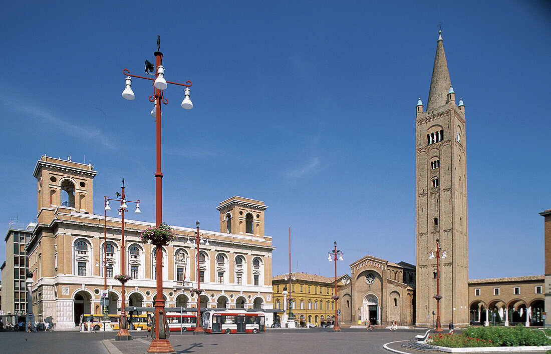 Italy - Emilia Romagna - Forlì. Piazza Aurelio Saffi, Palazzo delle Poste and San Mercuriale Church