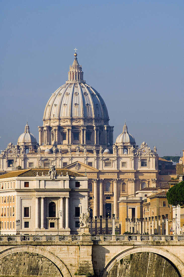 St. Peter s basilica seen from Umberto Bridge, Rome. Lazio, Italy