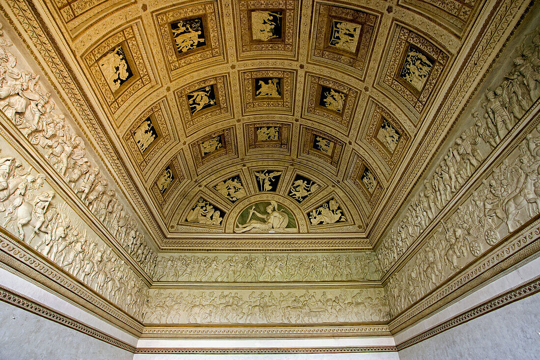 Te Palace: Sala degli stucchi . The vault. Montova. Lombardy, Italy