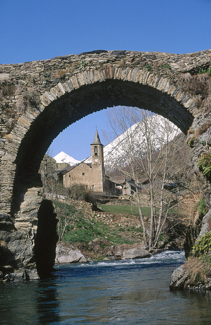 Noguera Pallaresa river. Alós d Isil. Pallars Sobirà. Lleida province. Catalonia. Spain.