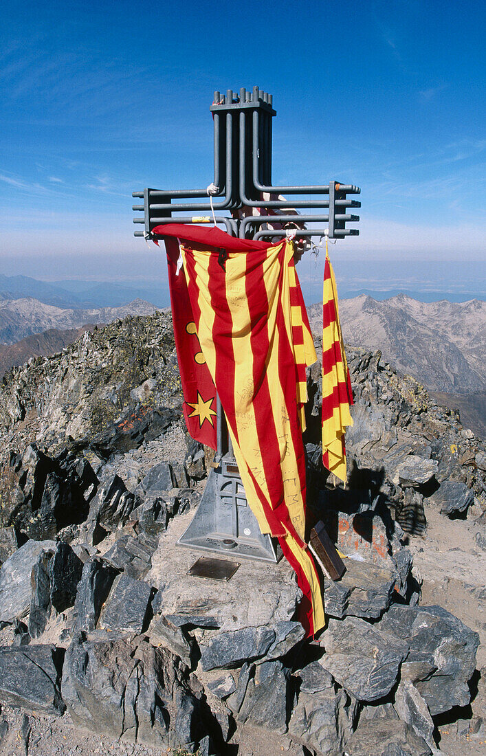 Pica d Estats (3143m) Pallars Sobirà. Lleida province. Catalunya. Pyrenees Mountains. Spain