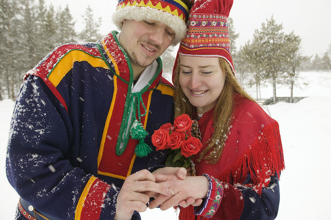 Traditional Lapp wedding in Hotel Kakslauttanen. Lapland. Ivalo. Finlandia