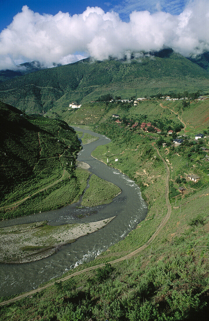 Dang river. Punakha. Wangdu Phodrang area. Bhutan.