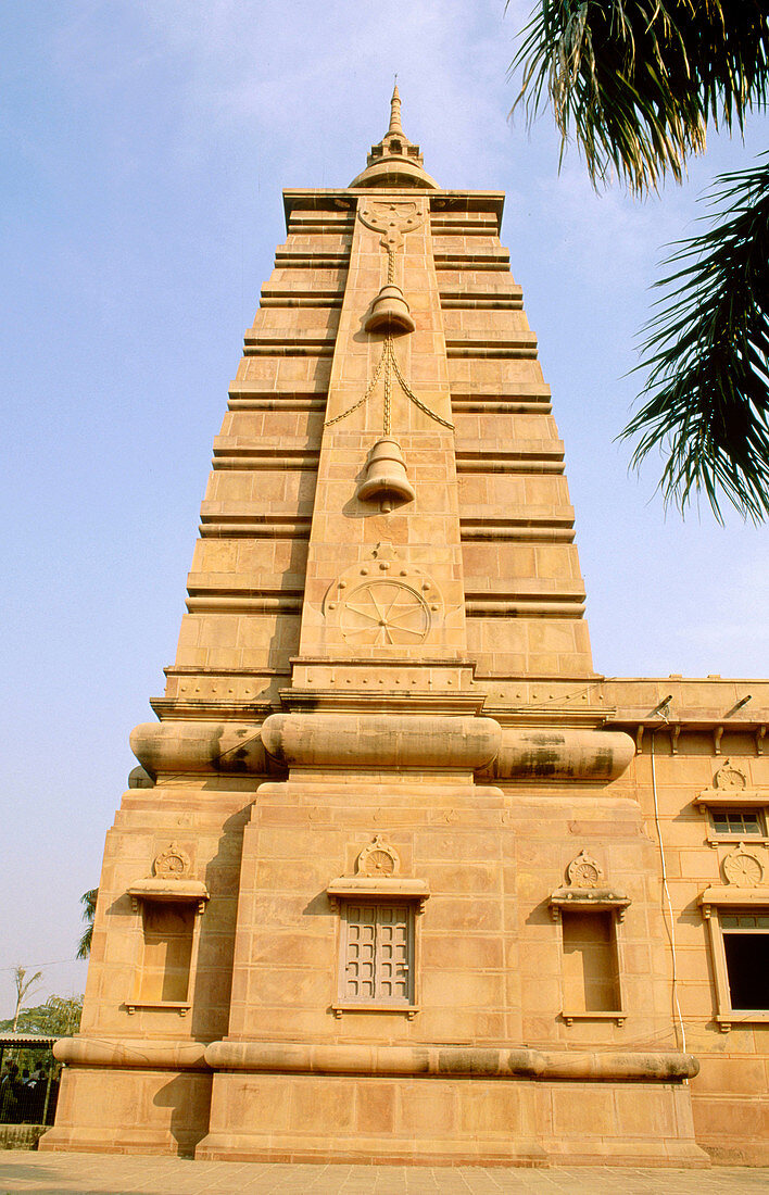 Mulgandha Kuti Vihar Temple in Sarnath archaeological site. Varanasi. Utar Pradesh. India