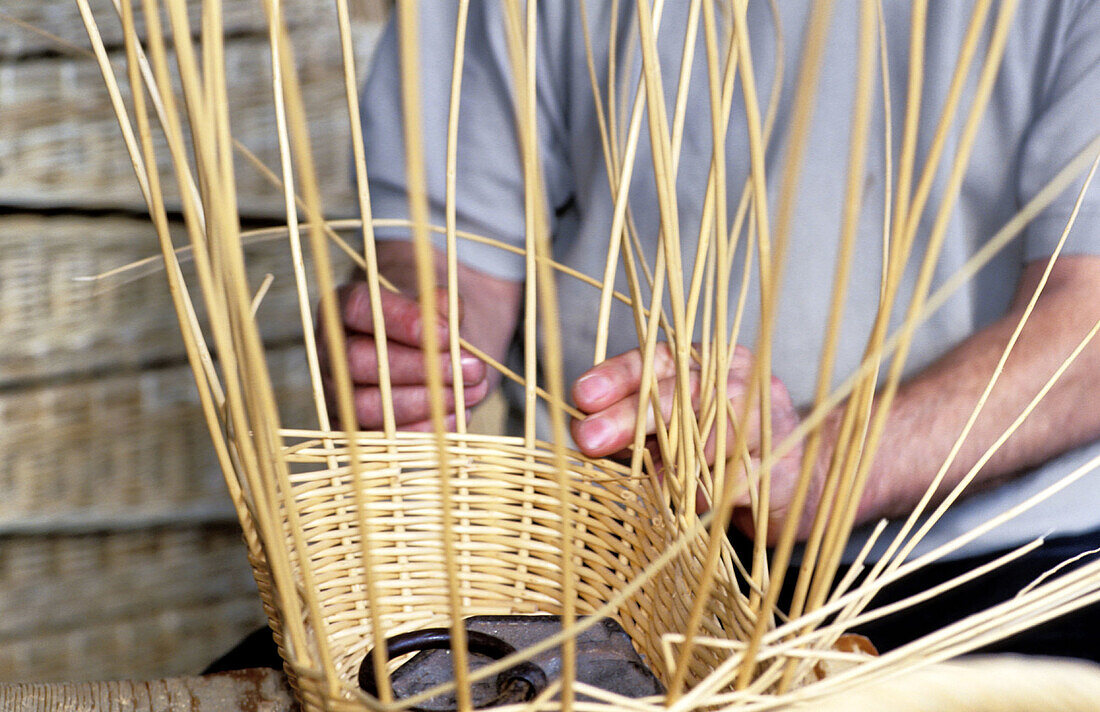 Traditional basketworks. Villaines-les-Rochers. Val-de-Loire, France