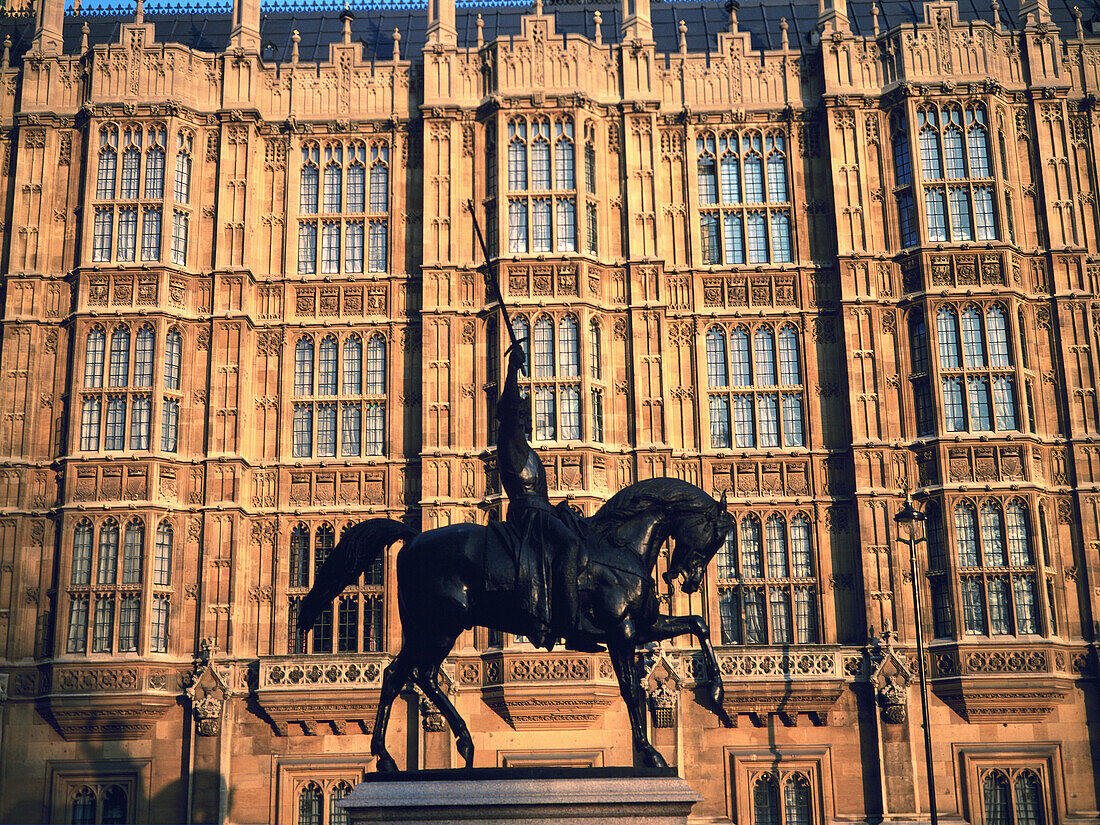 William the Conqueror equestrian monument. Houses of Parliament. London. England