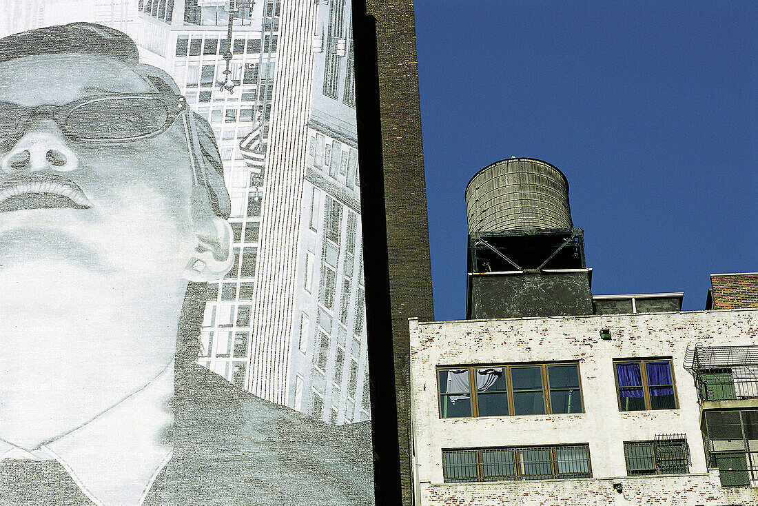 USA. New York, Manhattan. mural on 7th Avenue