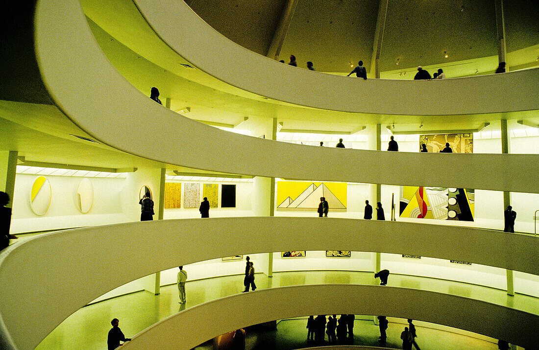 Gallery view, Guggenheim museum, by Frank Lloyd Wright, built in 1959. New York City. USA