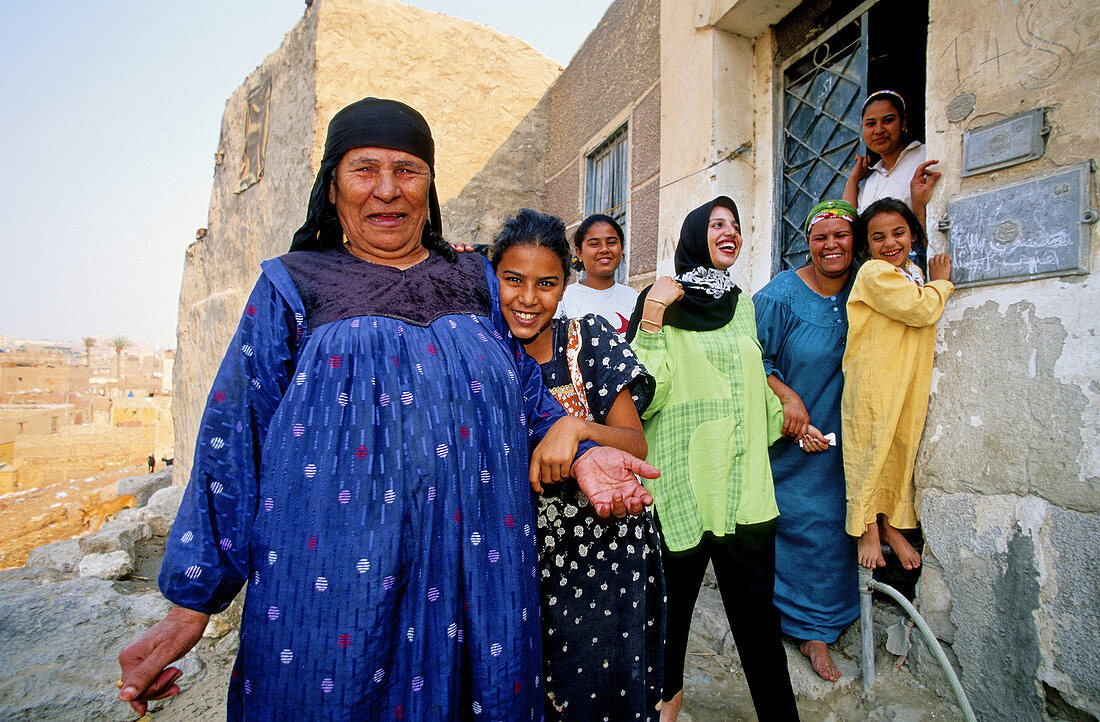 Family living close to the pyramids. Gizeh (Cairo suburbs). Egypt