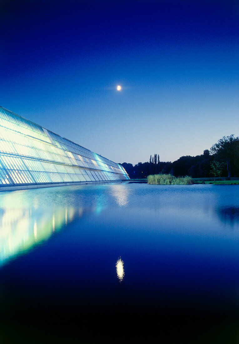 Wissenschaftspark Rheinelbe at night, Gelsenkirchen, North Rhine-Westphalia, Germany