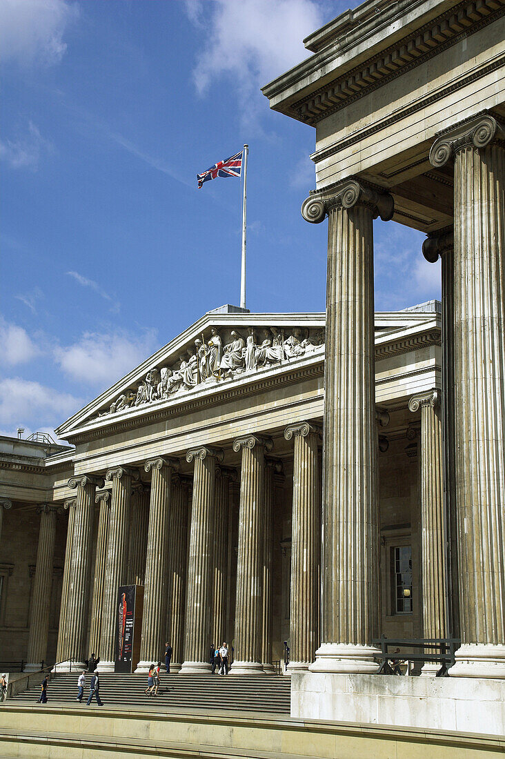 Europe, UK, GB, England, London, British Museum entrance