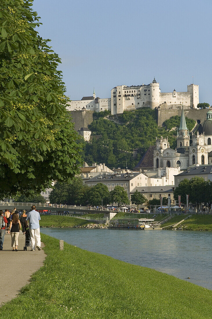 Austria, Salzburg, cityscape with river Salzach and riverside walk