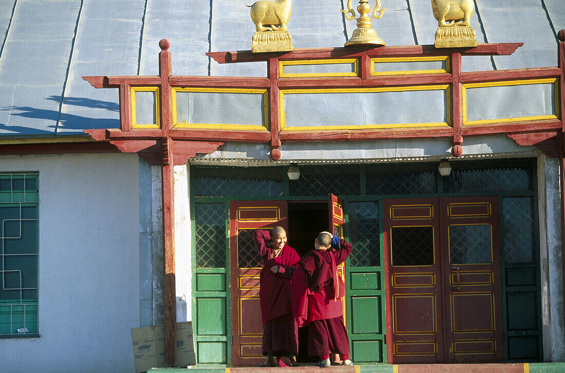 Buddhist monks, Gandan Khid monastery, Ulaan Baatar, Mongolia