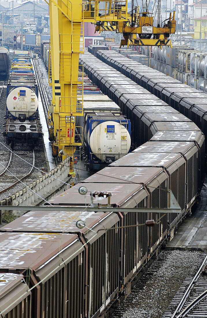 Freight trains. Irun. Guipúzcoa (Spanish-French border)