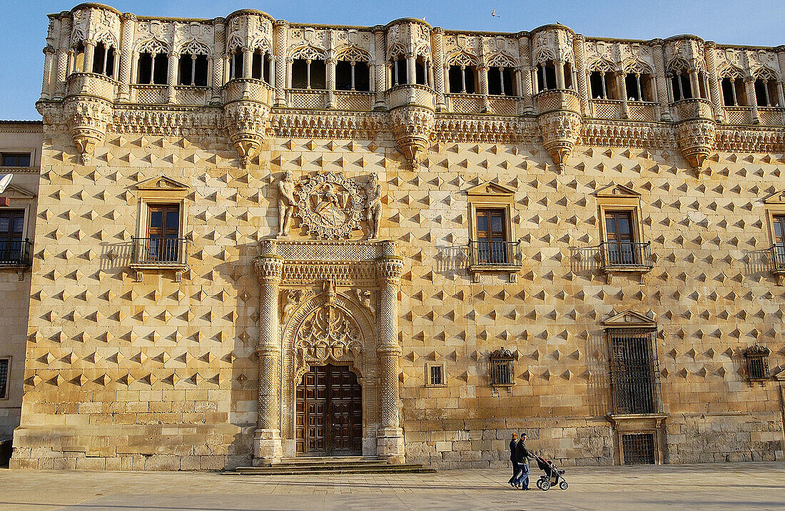 Palacio del Infantado (1480-83) von Juan Guas. Guadalajara. Spanien