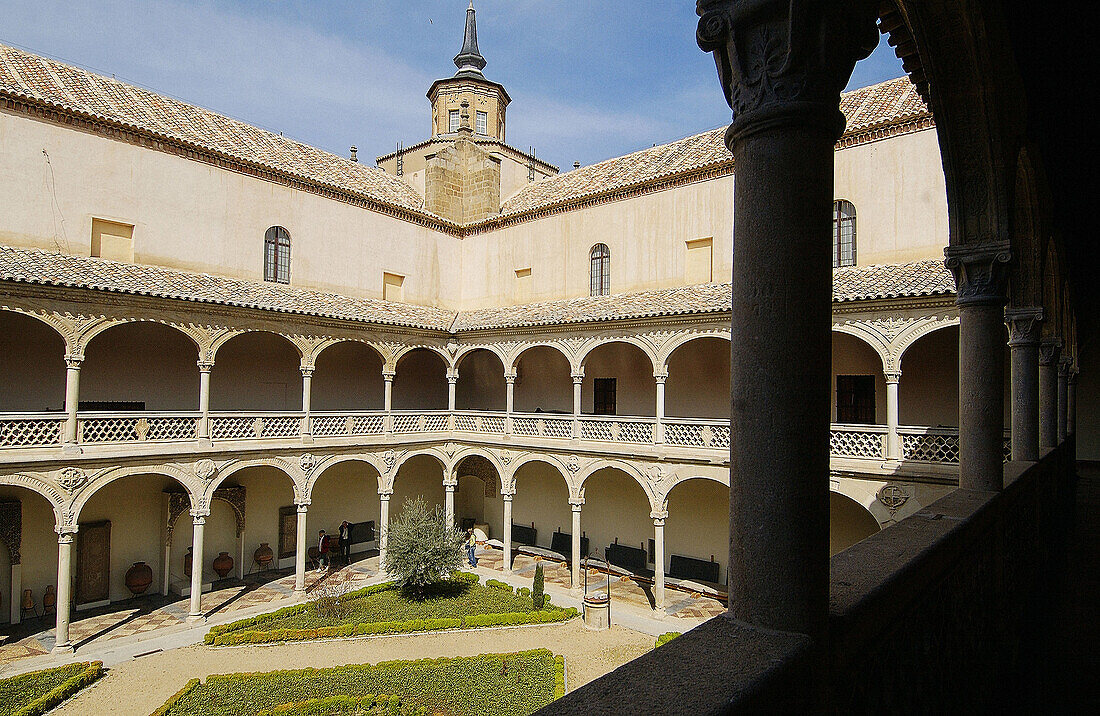 Plateresque courtyard at Museo de Santa Cruz founded by Cardinal Pedro González de Mendoza and built 16th century by Alonso de Covarrubias. Toledo. Castilla-La Mancha, Spain