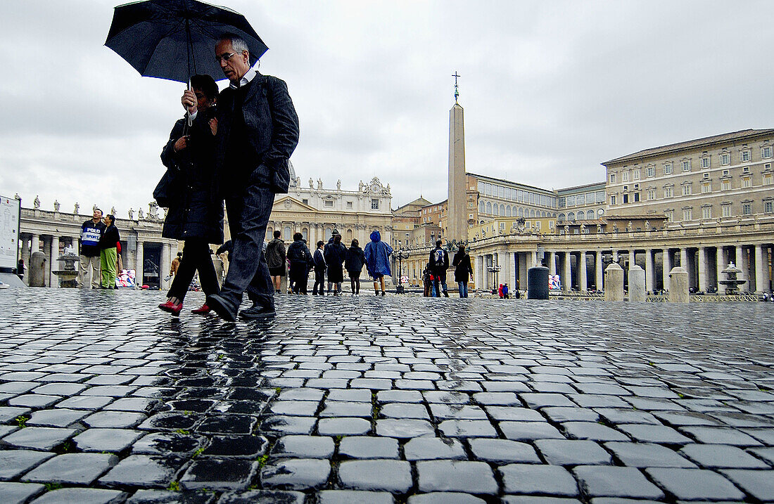 Petersdom und Petersplatz. Vatikanstadt, Rom. Italien