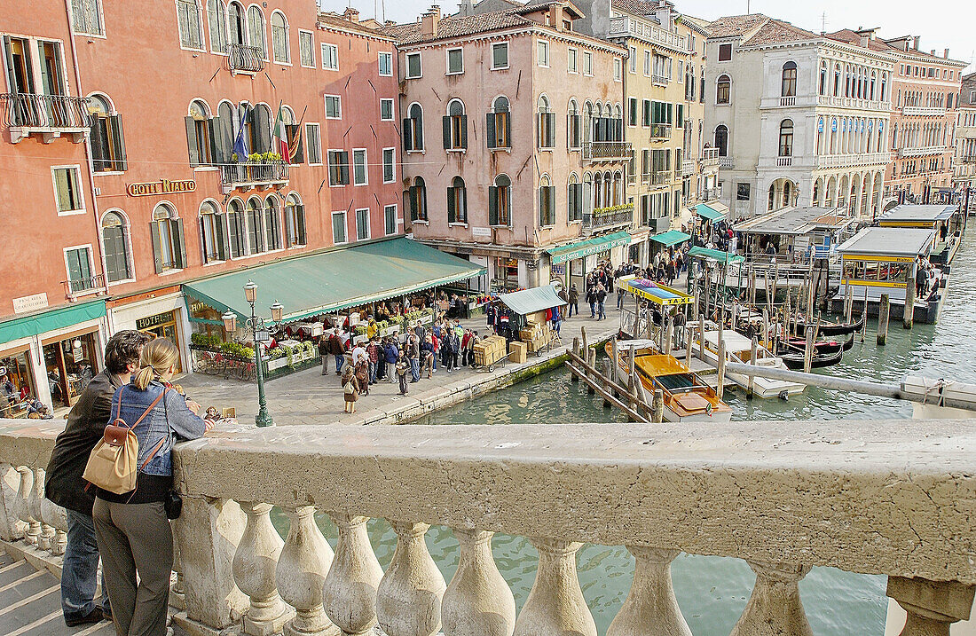 Rialto Bridge on Grand Canal. Venice. Veneto, Italy