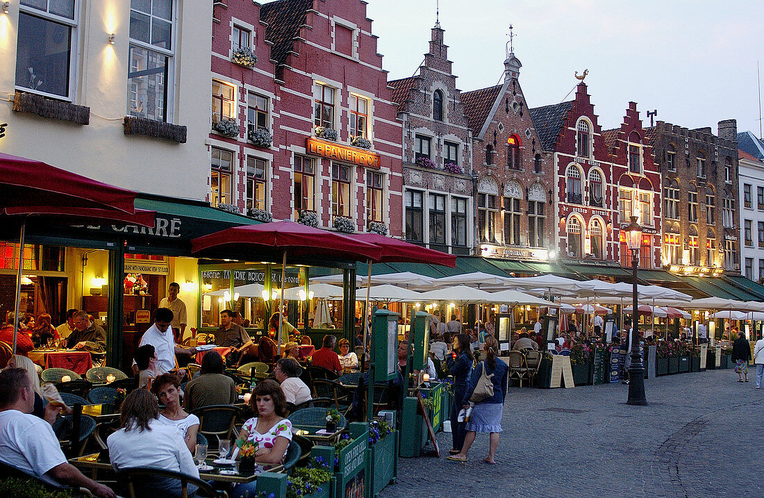 Markt (Marktplatz). Brügge. Flandern, Belgien